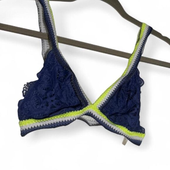 Intimately Free People Mika Bralette Size Sm Lace Feminine - Picture 2 of 4